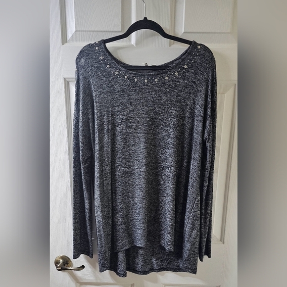 Cato Woman's L Navy Sweater W/Silver Metal Embellishments Mottled Lightweight - Picture 1 of 7